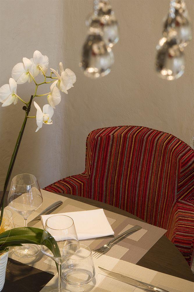 Logis Hotel Les Flots Bleus Beaulieu-sur-Dordogne Εξωτερικό φωτογραφία
