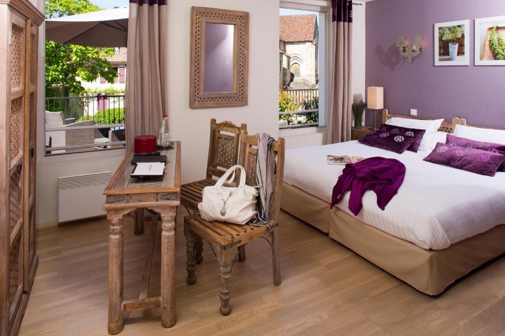 Logis Hotel Les Flots Bleus Beaulieu-sur-Dordogne Δωμάτιο φωτογραφία